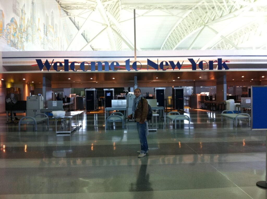 new york airport 1024x765 Speaker