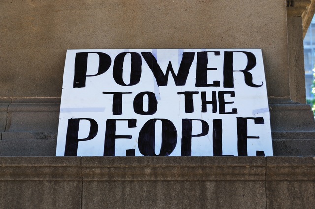 ejecutar human media - power to the people