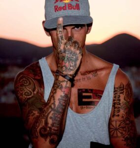 un ultraman en ibiza - josef ajram