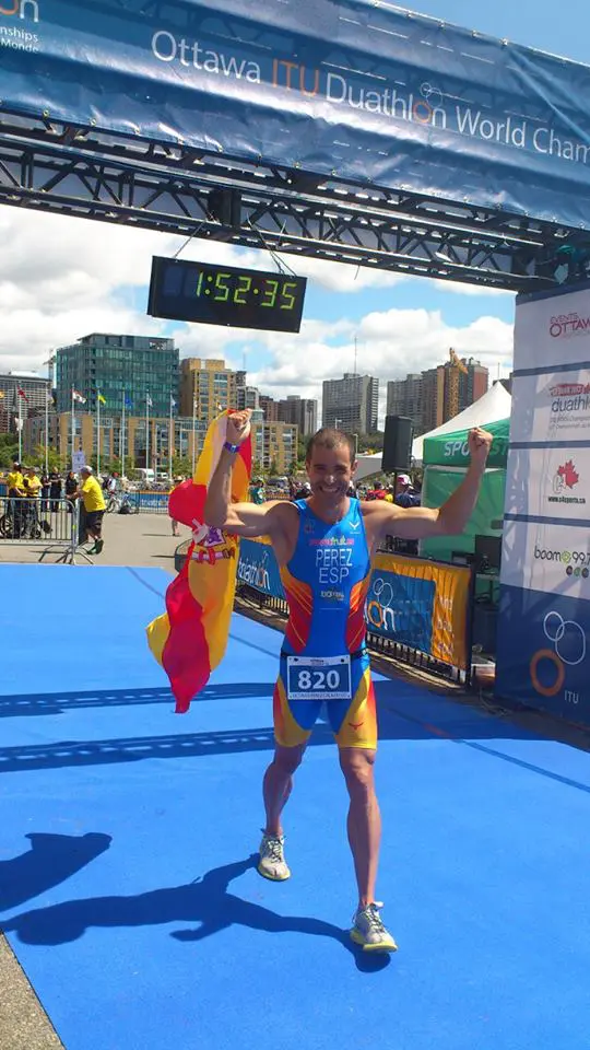 Octavio Pérez bronce campeonato duatlon Ottawa
