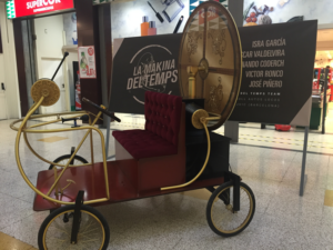 la-makina-del-temps---autos-locos-red-bull