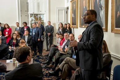 cómo cambiar de tema cuando no te interesa