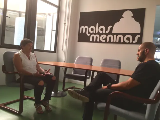 malas meninas rosa escandell