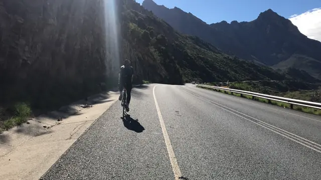 desafío deportivo por una buena causa - Ride to Afrika Burn