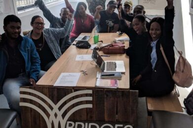 El poder de educar: Stand OUT Program y Bridges for Music