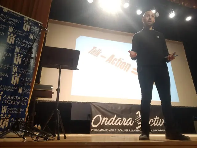 Acción - Isra García speaker