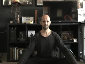 ómo hacer un retiro experimental contigo mismo - Isra García