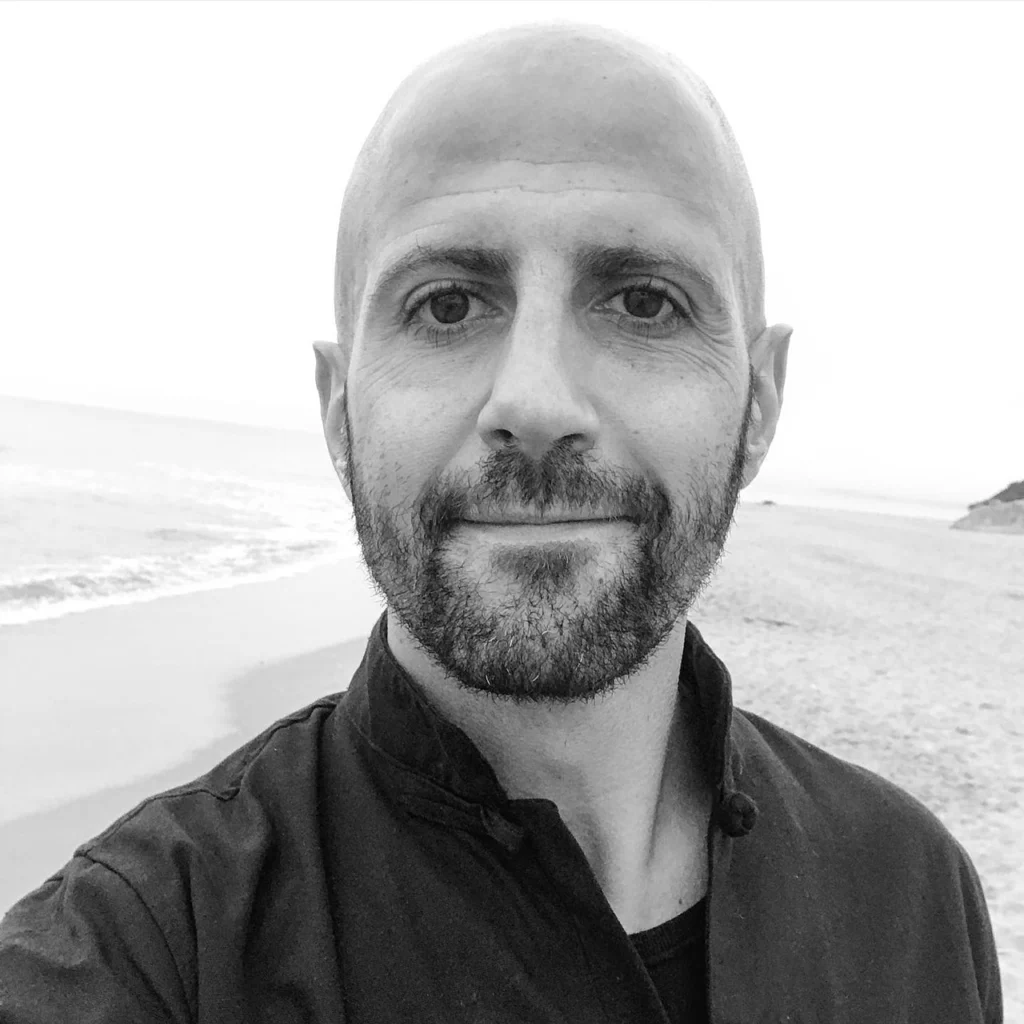 curso de meditación Vipassana en Dhamma Neru - Isra García