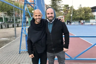 el valor de la amistad y la virtud de reconocer a otras personas