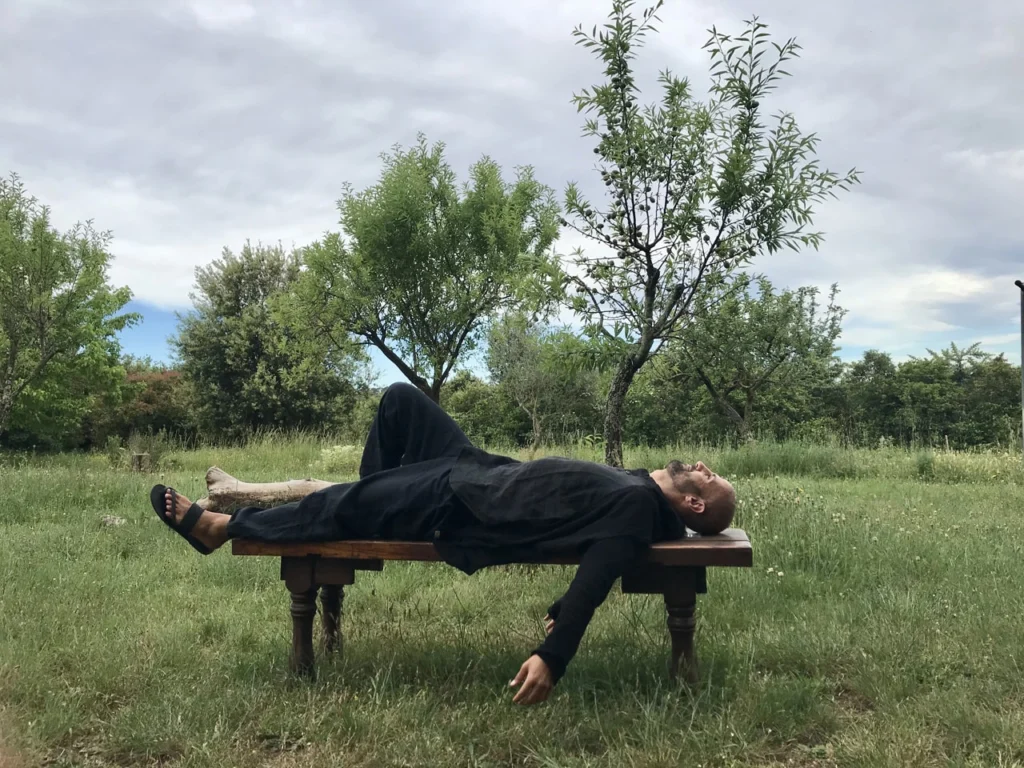 Isra Garcia sobre practicar la ecuanimidad y la meditación vipassana