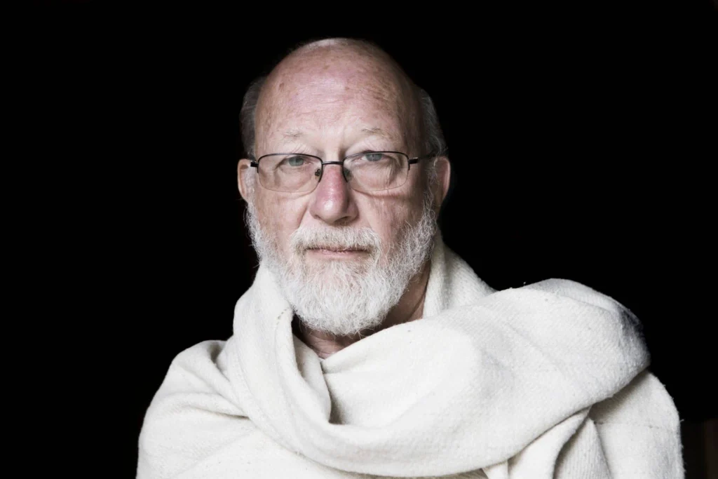 entrevista a dennis McKenna sobre psicodélicos y ayahuasca y psilocibina