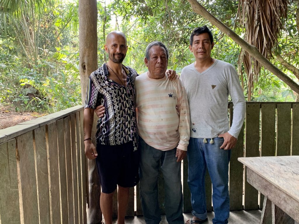 Entrevista al maestro y curandero aquilino chujandama sobre ayahusca y plantas maestras