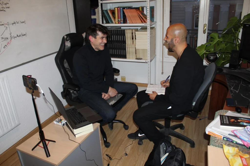 Isra García entrevista a Jorge Escohotado sobre la Vida y Obra de su padre, Antonio Escohotado