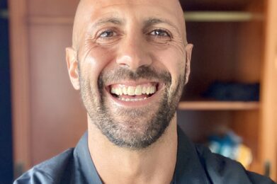 Isra Garcia comparte sus 42 códigos de life mastery y self-mastery que le han llevado al éxito personal