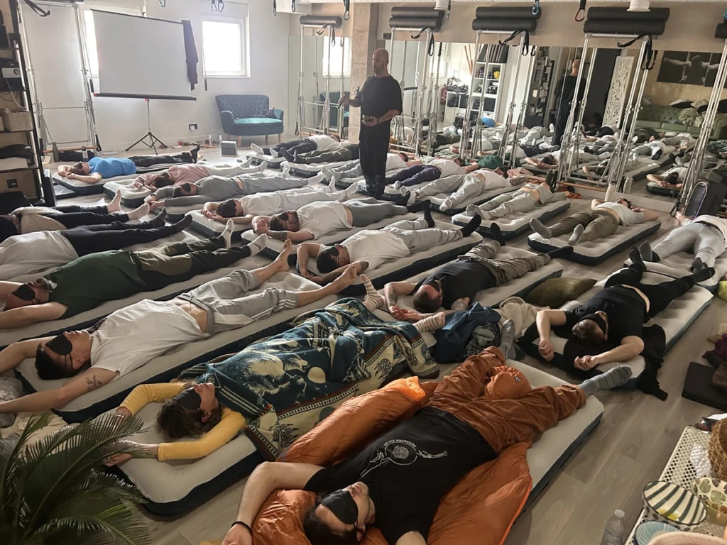 Isra Garcia presenta El Reset, la forma de llegar al estado primordial y reiniciar cuerpo, mente y espíritu sin la necesidad de tomar ninguna sustancia psicodélica