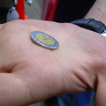 2 monedas nueva economía