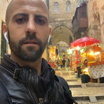 Esto es algo aleatorio sobre mí, Isra García. Si quieres saber algo más, solo pregunta. No tengo secretos para ti, mi lector o lectora.